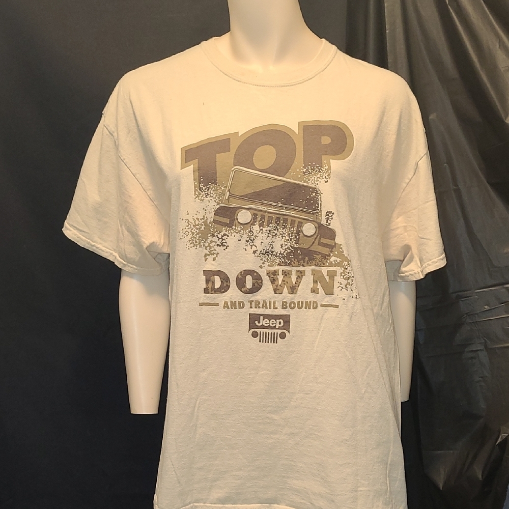Jeep "Top Down and Trail Bound" t-shirt is a licensed graphic SIZE XL